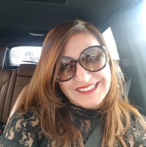 Meet your Posher, Carmen